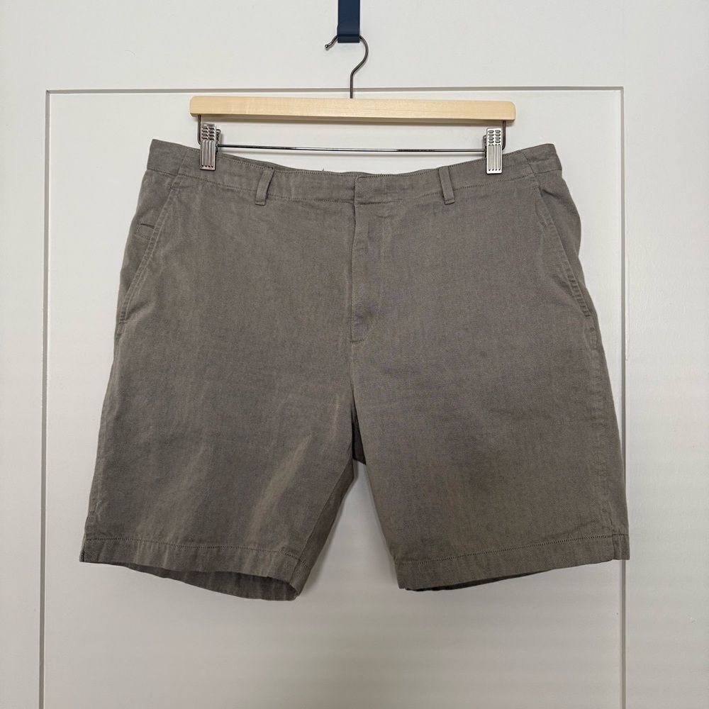 Theory Shorts 7.5'' Mens Size 36 Gray Chino 100% Cotton Golf Preppy Academia